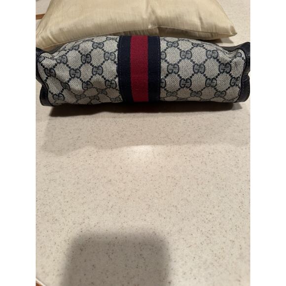 Vintage Gucci Parfums GG monogram clutch bag with a navy and red stripe - Picture 8 of 10